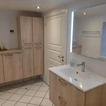 Komfortabel Feriegard Naer Ferienhaus